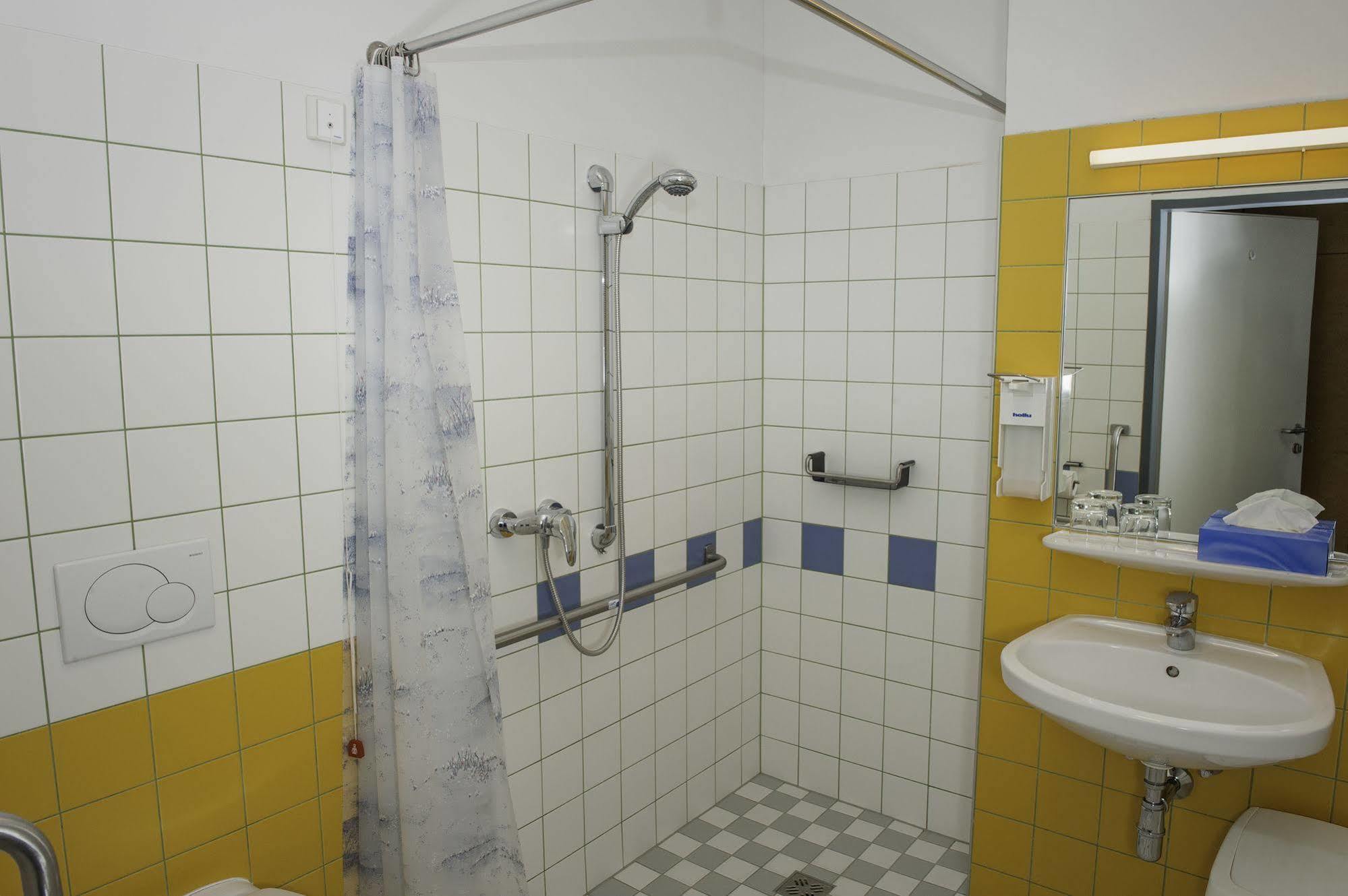 Haus Mobene - Hotel Garni Graz Extérieur photo