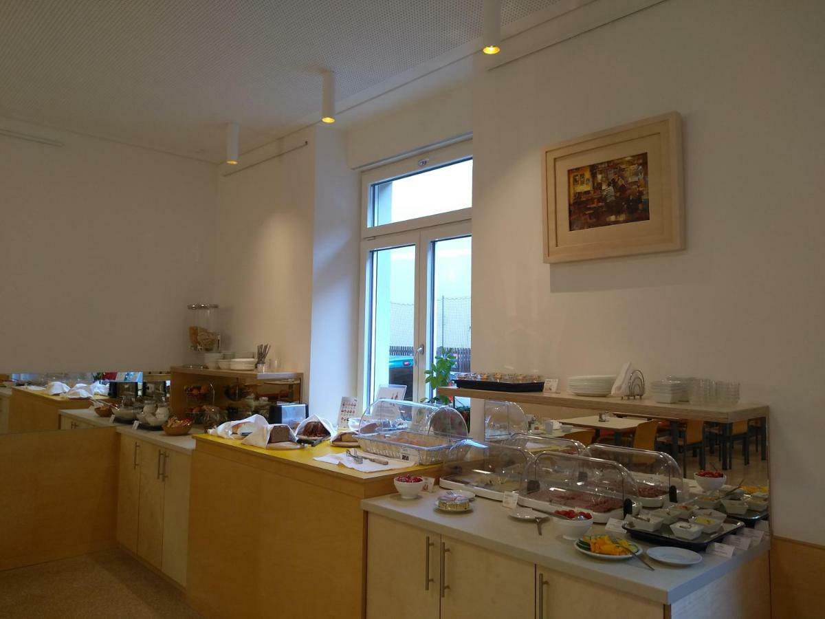 Haus Mobene - Hotel Garni Graz Extérieur photo